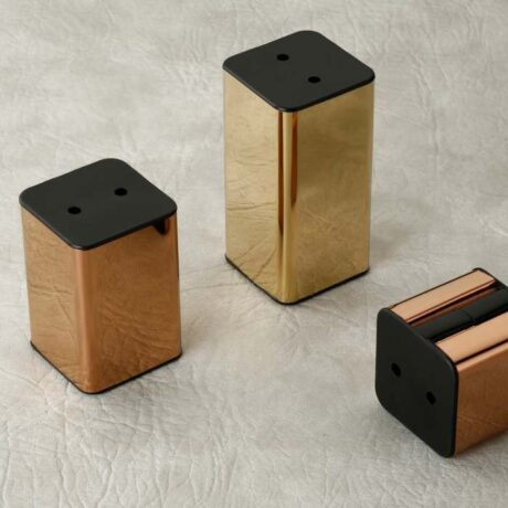 Sofa (SQRO)